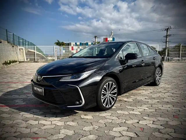 Carro Toyota Corolla 2023 Altis Hybrid Premium 1.8 Flex