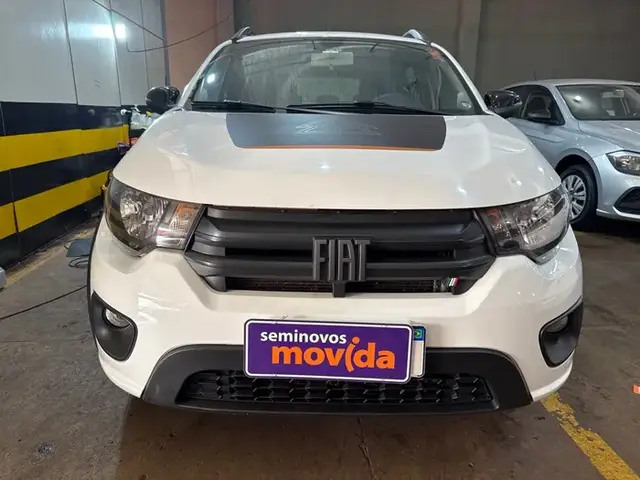 Carro Fiat Mobi 2024 Trekking 1.0