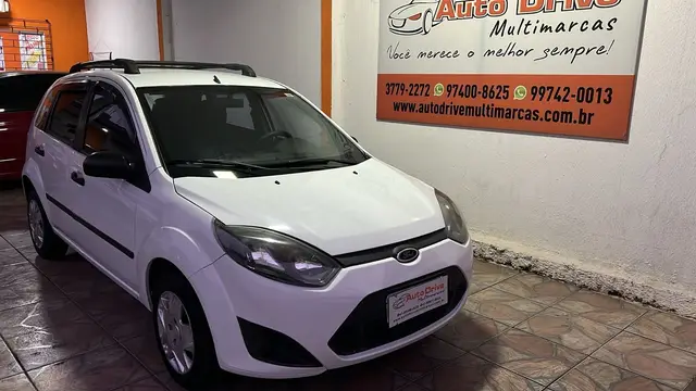 Carro Ford Fiesta Hatch 2013 Rocam 1.0 (Flex)