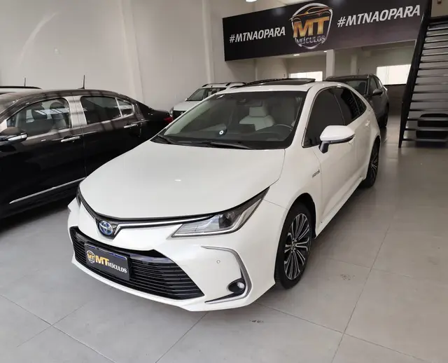 Carro Toyota Corolla 2021 Altis Premium Hybrid 1.8