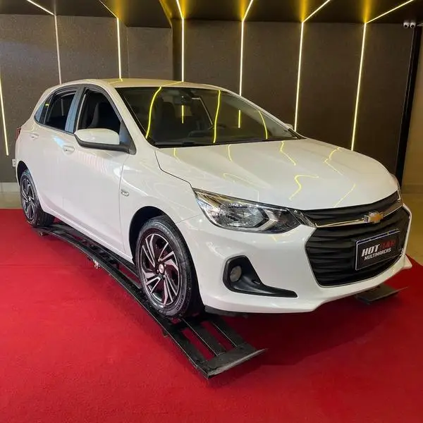 Carro Chevrolet Onix Plus 2024 LT 1.0 Turbo (Aut.)