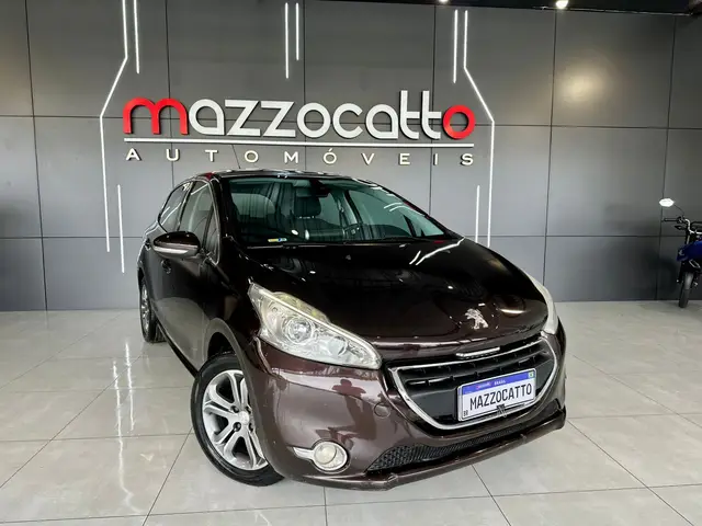 Carro Peugeot 208 2014 Griffe 1.6 16V (Flex)