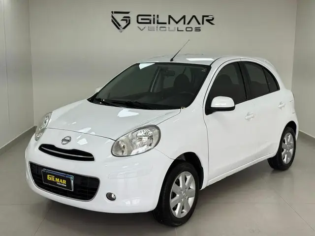 Carro Nissan March 2014 1.0 16V (Flex)