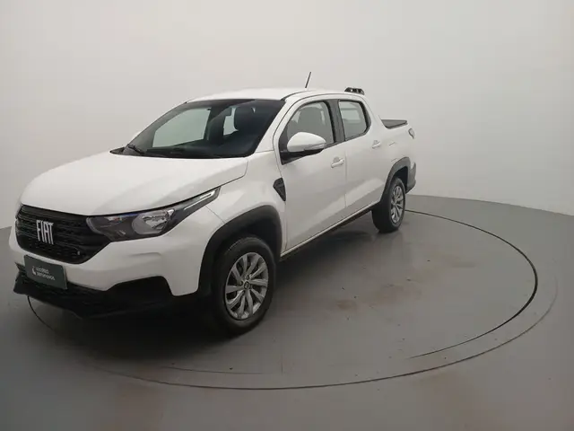 Carro Fiat Strada 2025 Volcano 1.3 Flex 8V CD Aut.