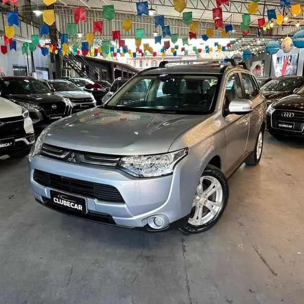 Carro Mitsubishi Outlander 2014 2.0 16V CVT