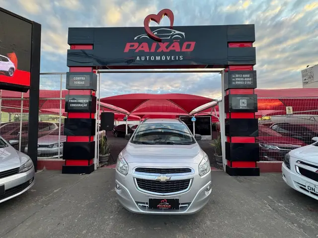 Carro Chevrolet Spin 2015 LT 5S 1.8 (Flex)