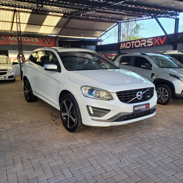 Carro Volvo XC60 2014 2.0 T5 R-Design PowerShift