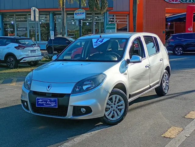 Carro Renault Sandero 2014 Expression 1.6 8V (flex)