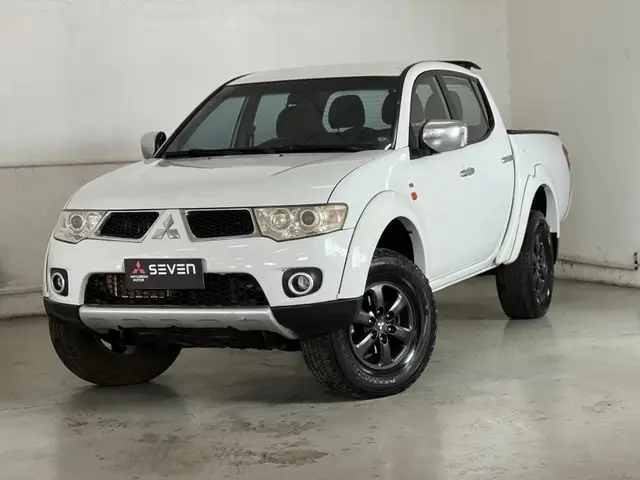 Carro Mitsubishi L200 Triton 2013 GL 3.2 CD TB Int. Dies. Mec.