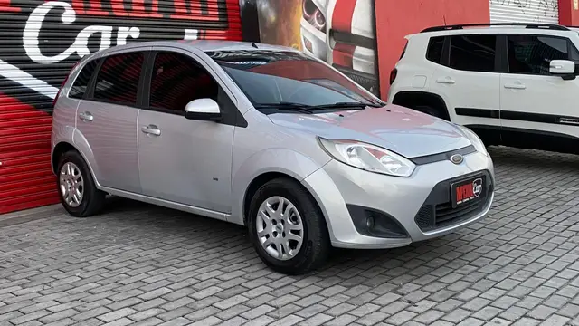 Carro Ford Fiesta Hatch 2014 SE Plus 1.0 RoCam (Flex)