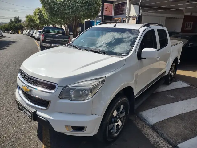 Carro Chevrolet S10 Cabine Dupla 2015 S10 LS 2.4 4x2 (Cab Dupla) (Flex)