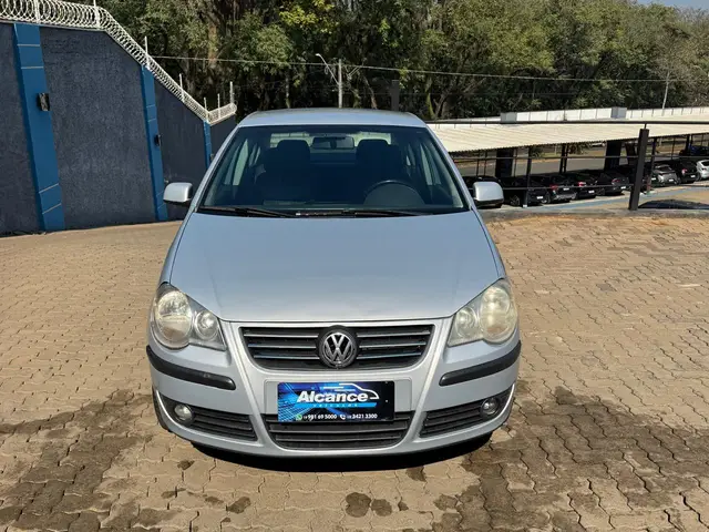 Carro Volkswagen Polo Sedan 2009 1.6 8V (Flex)