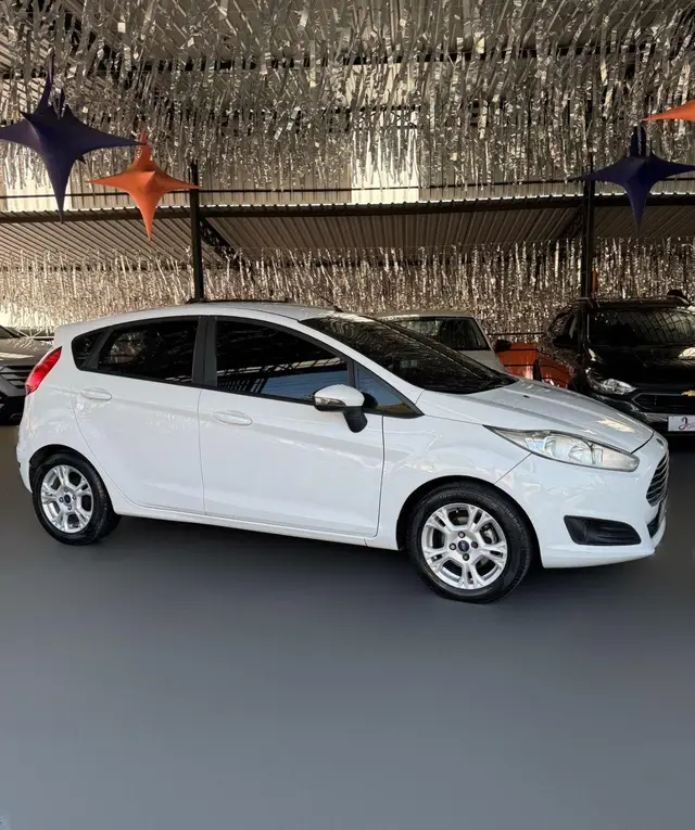 Carro Ford New Fiesta Hatch 2015 New Fiesta SE 1.5 16V