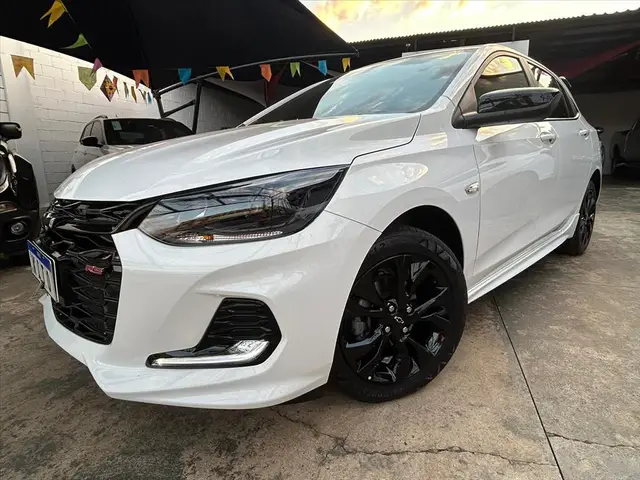 Carro Chevrolet Onix 2024 RS 1.0 Turbo (Aut.)