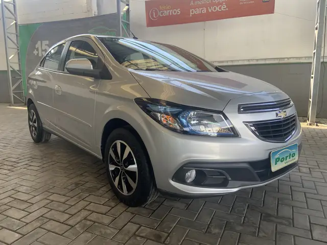 Carro Chevrolet Onix 2015 1.4 LT SPE/4