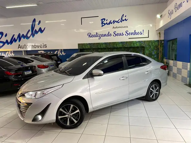 Carro Toyota Yaris Sedan 2019 1.5 XS CVT (Flex)
