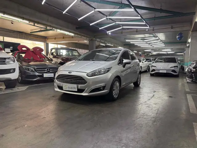 Carro Ford New Fiesta Hatch 2017 New Fiesta SE 1.6 16V