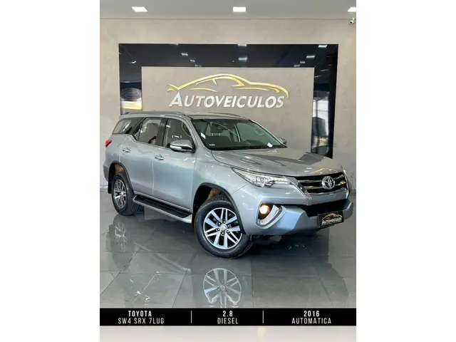 Carro Toyota SW4 2016 2.8 TDI SRX 7L 4x4 (Aut)