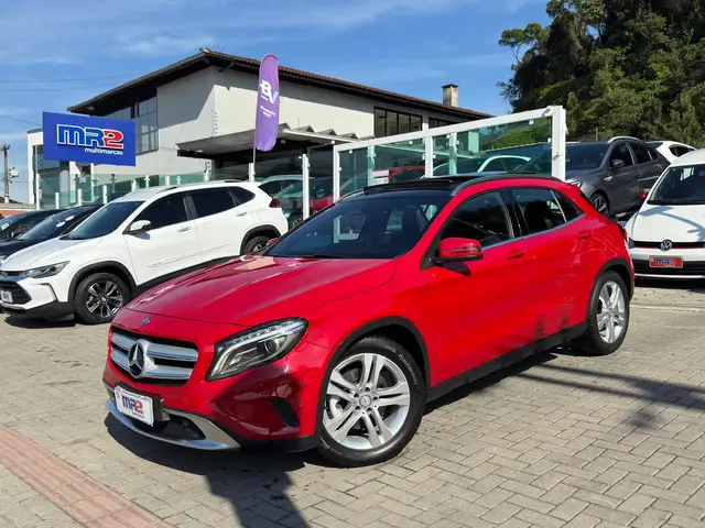 Carro Mercedes-Benz GLA 250  2015 GLA 250 Vision