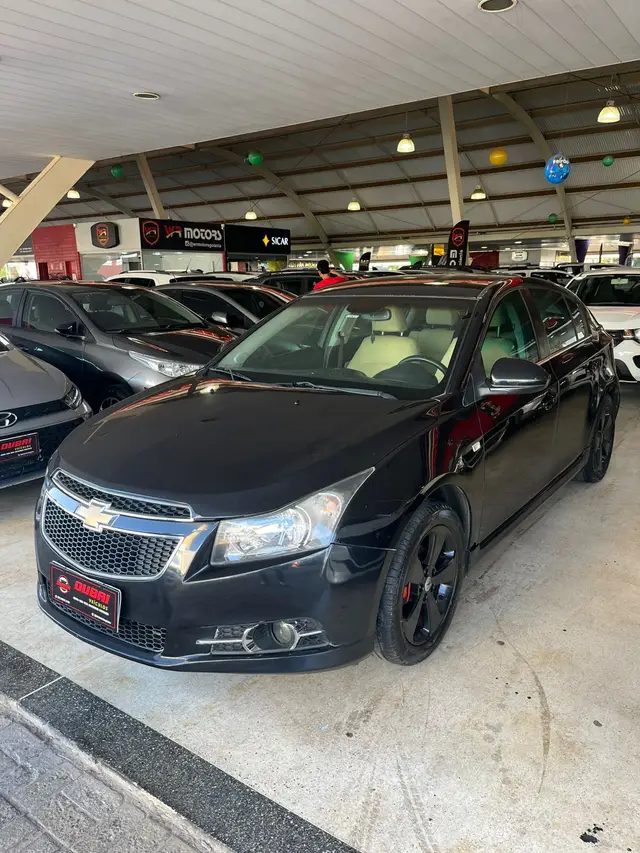 Carro Chevrolet Cruze Sport6 2013 LT 1.8 16V Ecotec (Flex)
