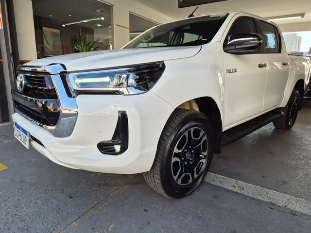 Carro Toyota Hilux Cabine Dupla 2024 SRV 4x4 2.8 Diesel