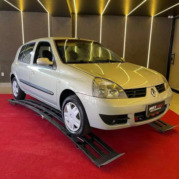 Carro Renault Clio 2008 Hatch. Authentique 1.6 16V (flex)