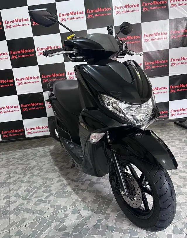 Moto Yamaha Fluo 2024 ABS