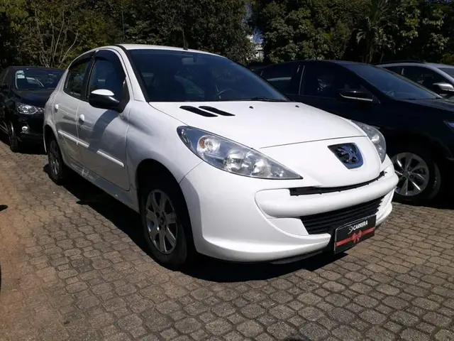 Carro Peugeot 207 2014 Hatch Active 1.4 (Flex)