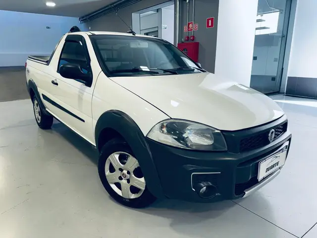Carro Fiat Strada 2016 Working 1.4 (Flex)