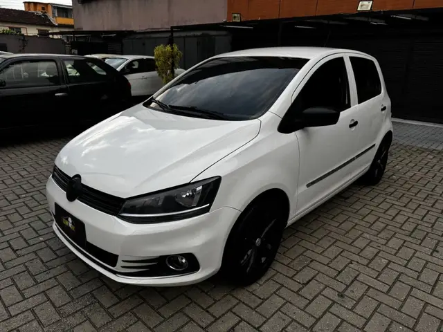 Carro Volkswagen Fox 2016 1.6 MSI Trendline (Flex)