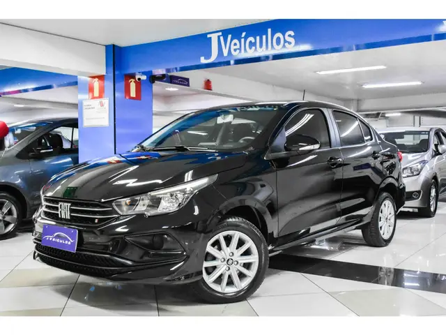 Carro Fiat Cronos 2023 Drive 1.3 (Flex) AT