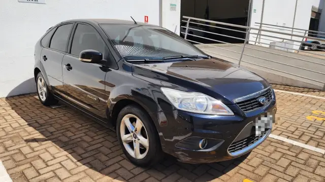 Carro Ford Focus Hatch 2013 GLX 2.0 16V (Flex)