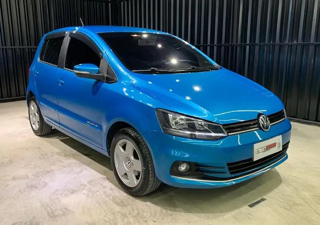 Carro Volkswagen Fox 2015 Comfortline 1.6 MSI (Flex)