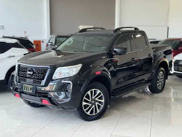 Carro Nissan Frontier 2022 2.3 TD CD LE 4x4 (Aut)