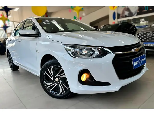 Carro Chevrolet Onix Plus 2024 LT 1.0