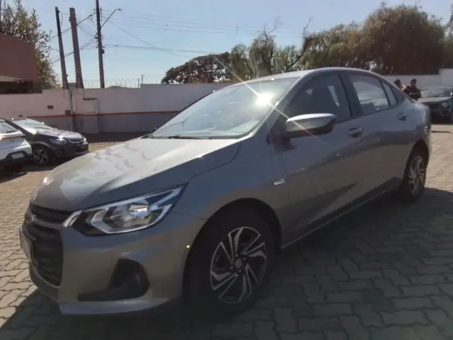 Carro Chevrolet Onix Plus 2024 LT 1.0