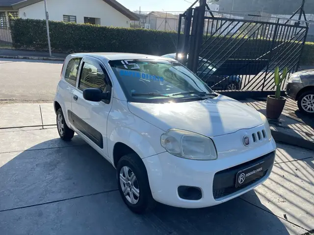 Carro Fiat Uno 2015 Vivace 1.0 8V (Flex) 2p