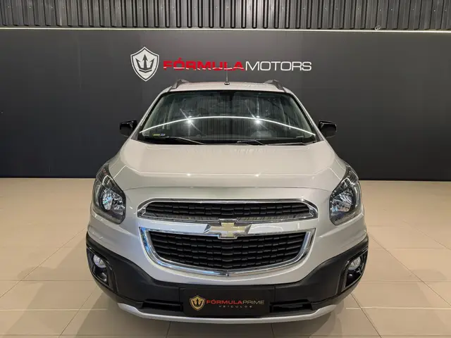 Carro Chevrolet Spin 2017 Activ 1.8 (Flex) (Aut)