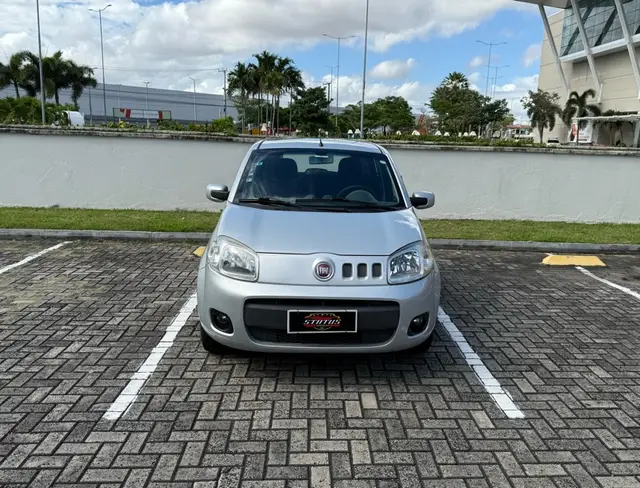 Carro Fiat Uno 2014 Vivace College 1.0 8V (Flex) 4p