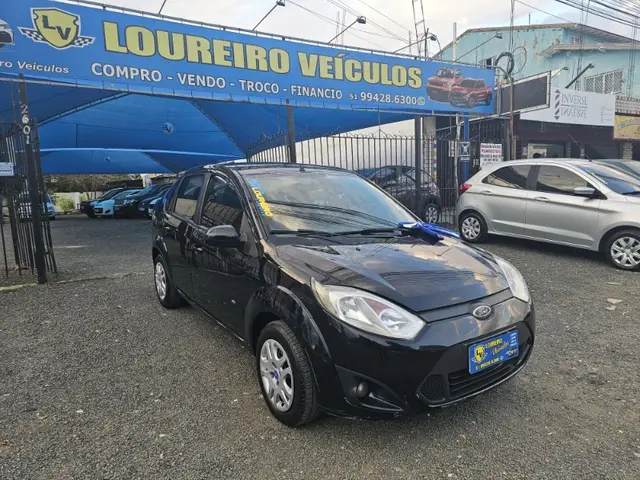 Carro Ford Fiesta Sedan 2014 SE 1.6 Rocam (Flex)