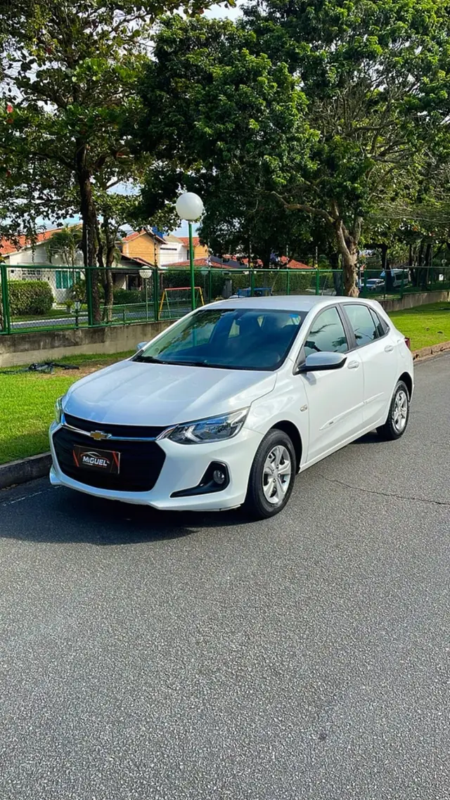 Carro Chevrolet Onix 2020 1.0 (Flex)