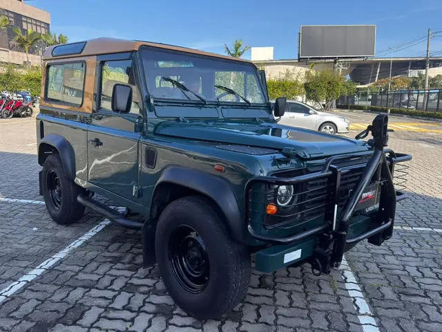 Carro Land Rover Defender 2003 90 4X4 2.5 SW