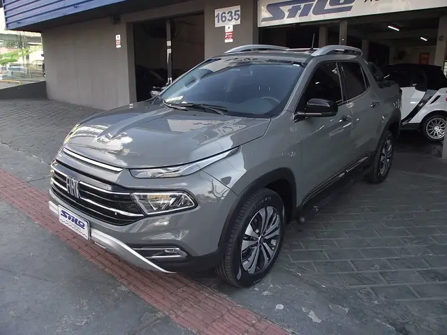 Carro Fiat Toro 2023 Volcano 1.3