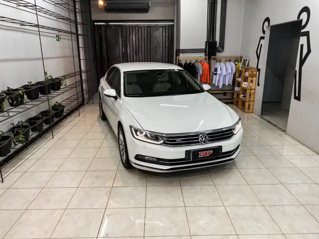 Carro Volkswagen Passat 2018 Highline 2.0 TSI DSG