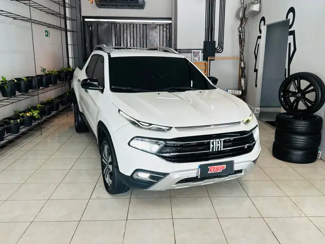 Carro Fiat Toro 2022 Volcano 2.0 TDI 4x4 (Aut)