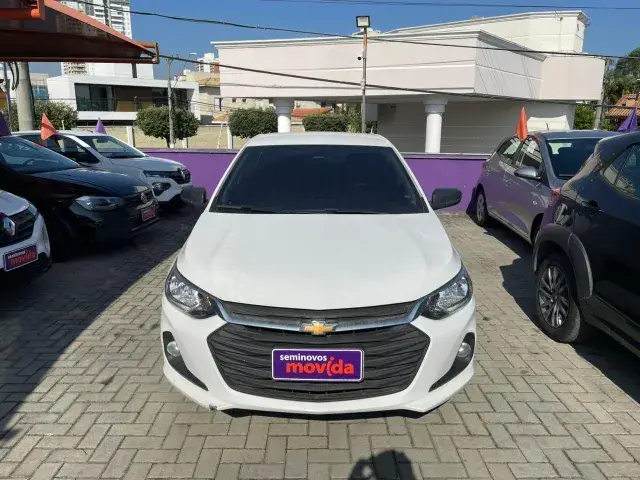 Carro Chevrolet Onix 2024 1.0