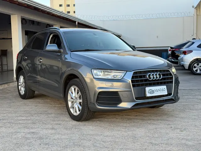Carro Audi Q3 2017 1.4 TFSI Ambiente S Tronic