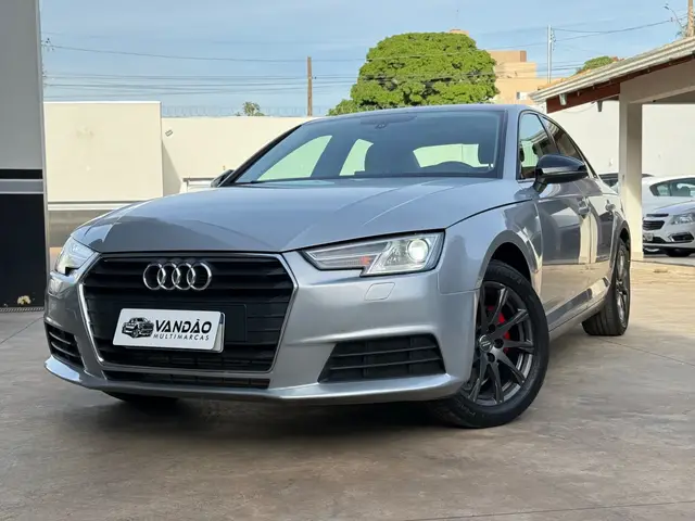Carro Audi A4 2018 2.0 TFSI Attraction S Tronic