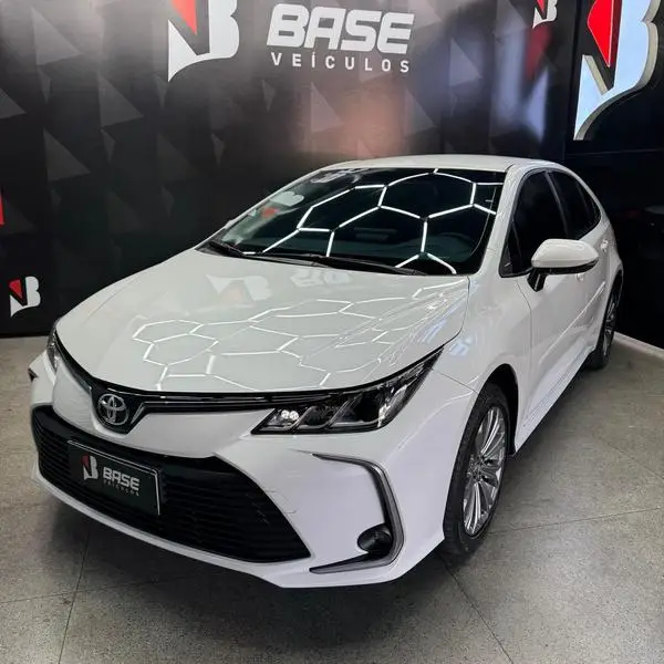 Carro Toyota Corolla 2022 XEi 2.0 Flex 16V Aut.