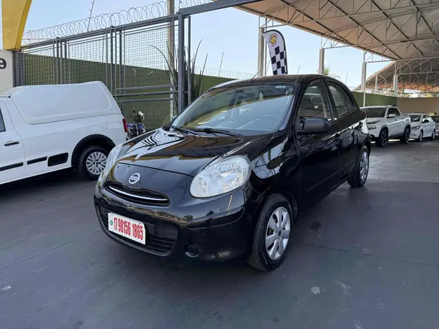 Carro Nissan March 2012 1.0 16V (Flex)